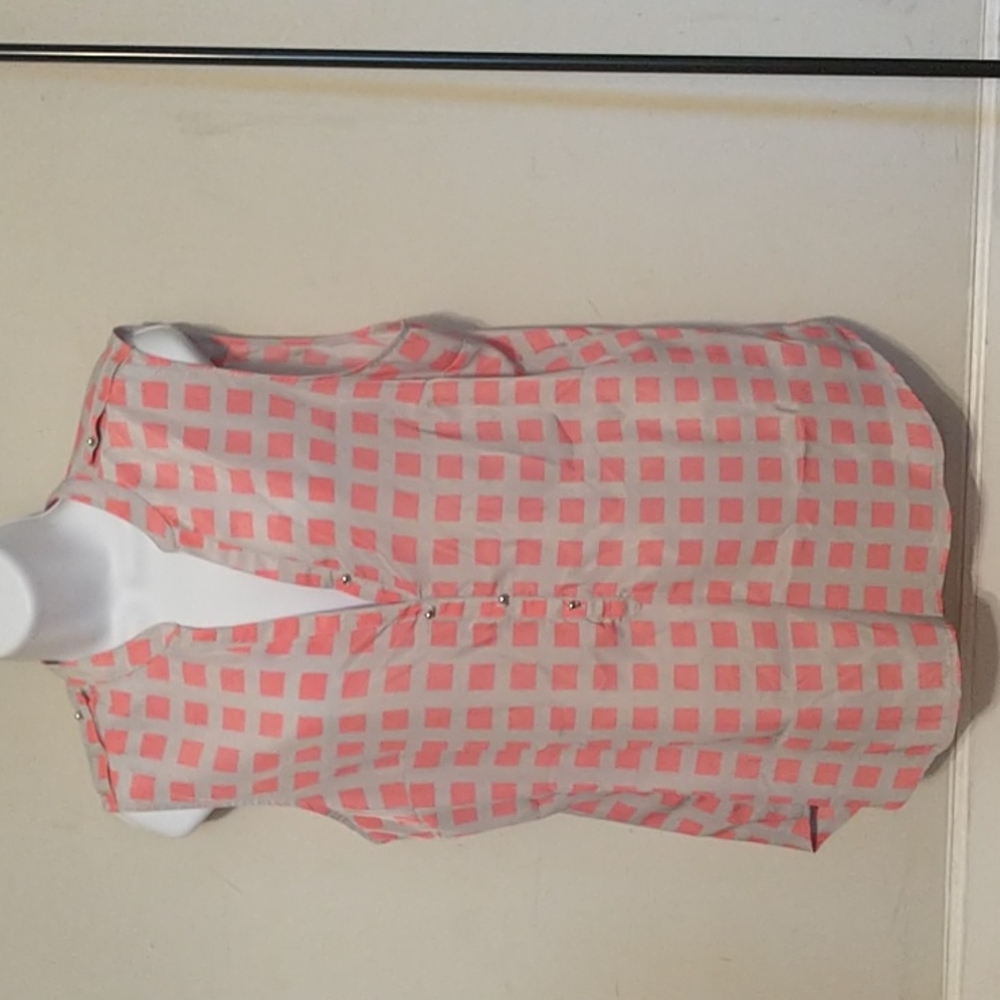 New York& Company free flowing blouse